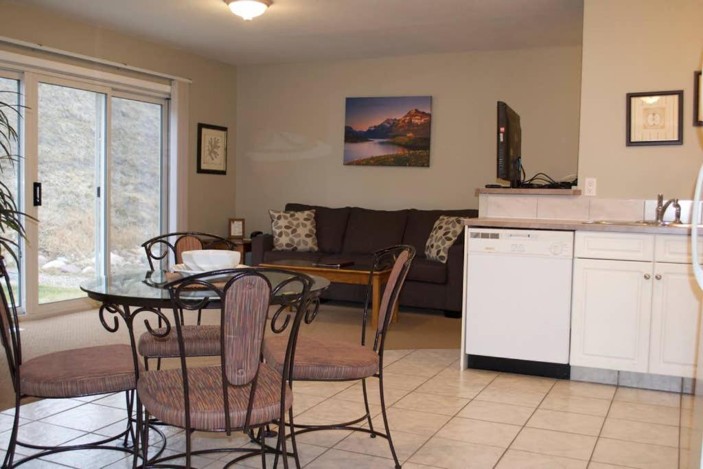 Paradise Canyon Golf Resort - Luxury Condo M403 Lethbridge Eksteriør bilde